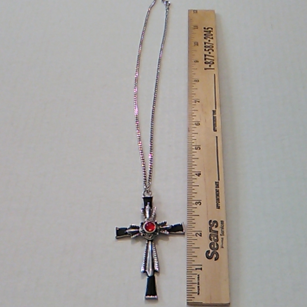 Nwot Cross necklace - Picture 2 of 7